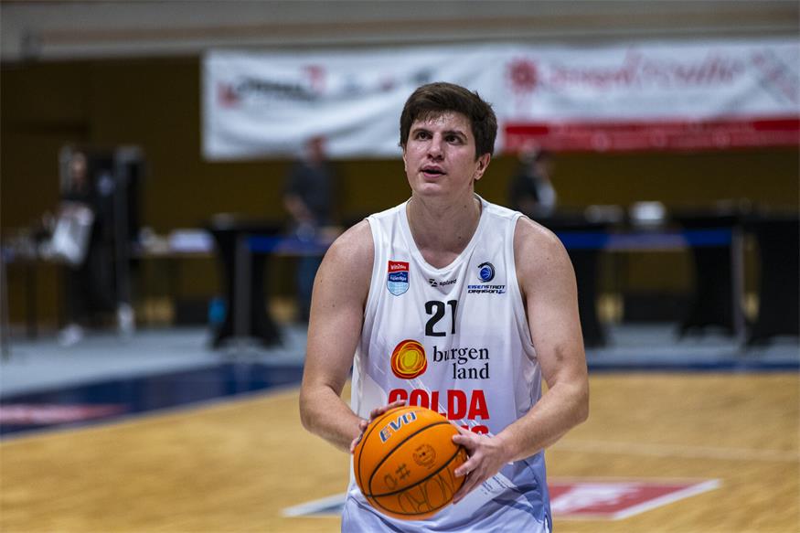 Die sehr rot-weiß-rot-geprägte Dragonz-Mannschaft konnten gegen starke Kapfenberg Bulls nichts ausrichten.