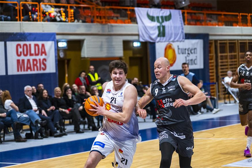 Die sehr rot-weiß-rot-geprägte Dragonz-Mannschaft konnten gegen starke Kapfenberg Bulls nichts ausrichten.