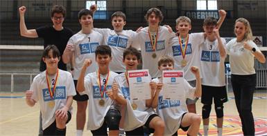 Die zwei Teams aus Neusiedl/See fuhren mit Platz 1 und Platz 9 wieder nach Hause. Das BG Neusiedl 1 hat sich mit dem Turniersieg den Platz beim Bundesfinale in Güssing erkämpft.
