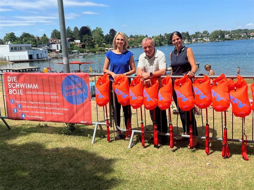 Dipl.-Ing. Sabine Kaulich (KFV), Michael Lampel (Bürgermeister Neufeld an der Leitha) und Daniela Stoll (Geschäftsführerin Neufelder Seebetriebe GmbH).