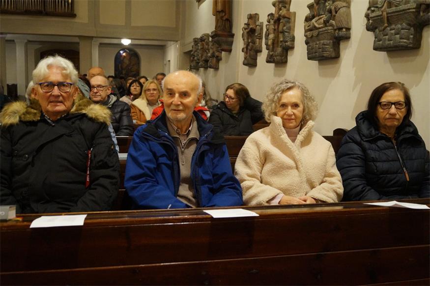 Der Chor Cantate nova verzauberte Neudörfl im Advent