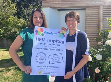 Dr. Edmira Bekto und Dr. Michaela Klein impfen bei der Inform. 