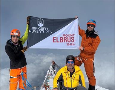 Drei Bergsteiger des Vereins "Maxwell Adventures" schafften es auf den höchsten Gipfel Russlands. V. l. Markus Jandrisevits, Mario Egger, Stefan Schneider.