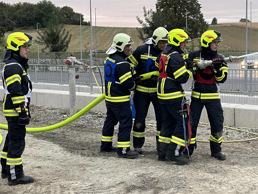Drei Brandszenarien wurden während der Prüfung bewältigt.