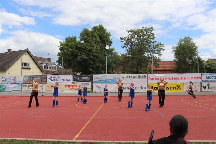 Akrobatisch: Schauturnen der „Sportunion Neudörfl Sektion Gymnastik“