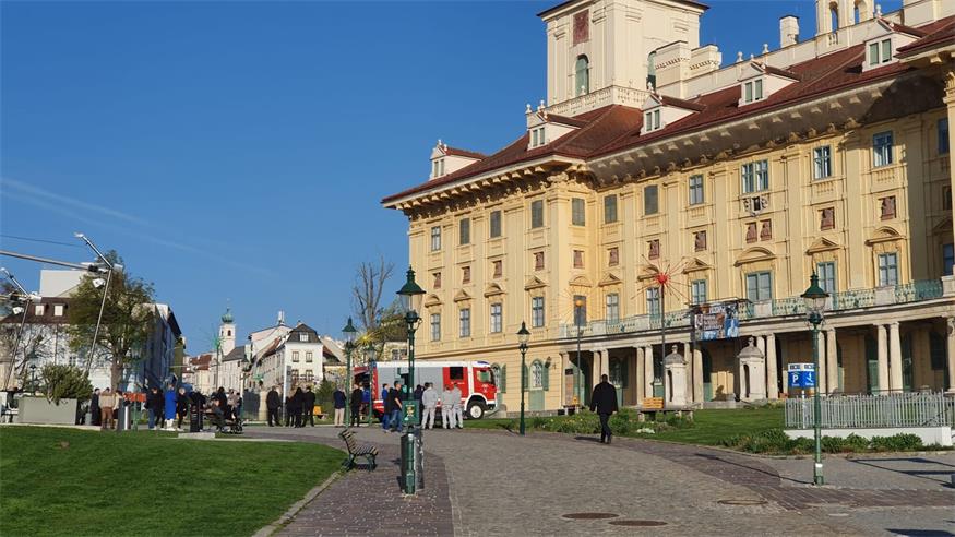 Ein Brandalarm im Schloss Esterházy unterbrach die Sponsion der Hochschule Burgenland glücklicherweise nur kurz.