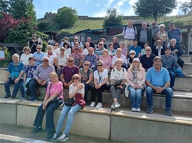 Ein unvergessliches Abenteuer war für die Teilnehmenden der Besuch der Greifvogelwarte auf der Riegersburg. 