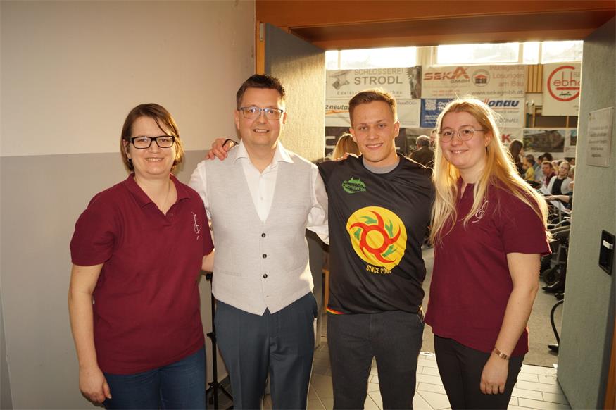 Elisabeth Mihalits, Obmann Ernst Kornfeld, Jakob Postl und Raphaela Schütz.