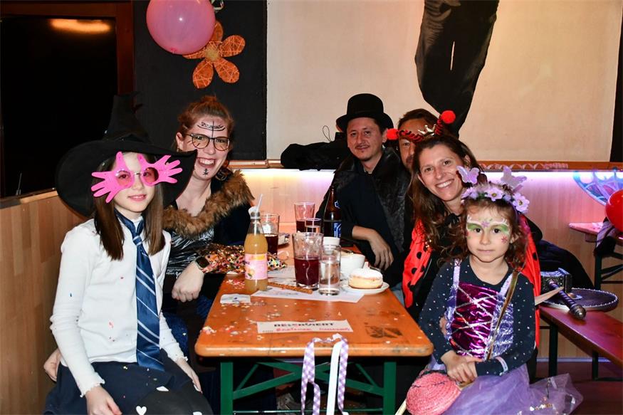 Kindermaskenball im Jazz Pub in Wiesen