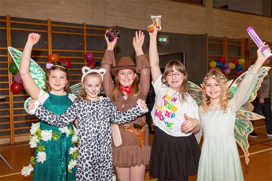 Emily Steinbauer, Leonie Perl, Jana Weinhofer, Leonie Spehn und Anika Knorr. 