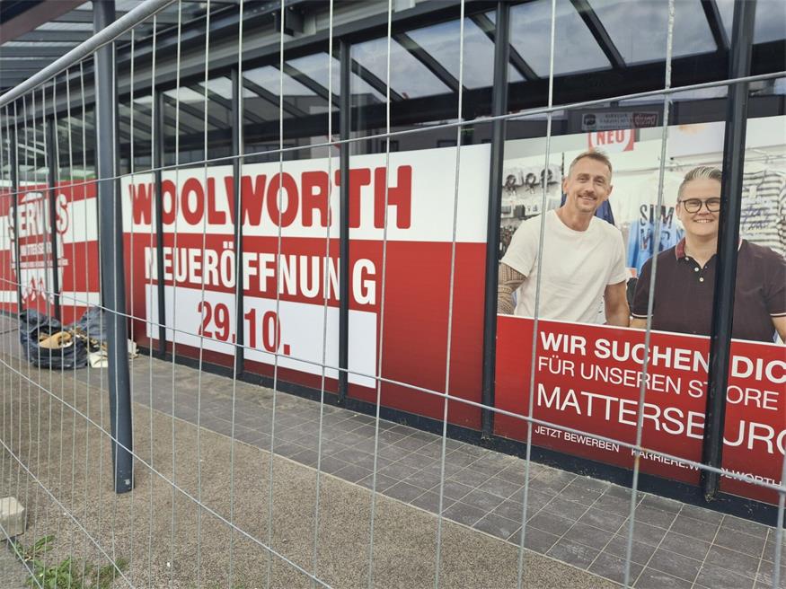 Endlich ist es so weit: Nach Verzögerungen bei der Eröffnung wird am 29. Oktober die neue Woolworth-Filiale in der Arena Mattersburg eröffnet, dort wo früher Billa war. 