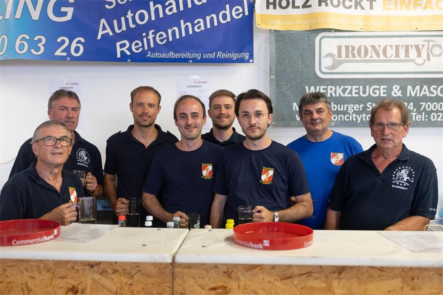 Feuerwehrheuriger lockte Hunderte nach Großhöflein