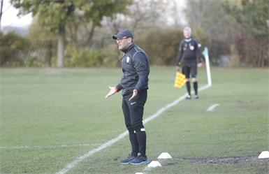 Er hat den Spaß beim FC Jois zurückgebracht: Coach Peter Slosarek.