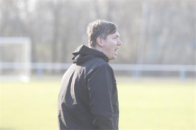 Er will „Männer“ sehen. Neudorf/Parndorf Coach Christoph Tischler erwartet sich in Stuben ein besseres Zweikampfverhalten seiner Mannschaft. 