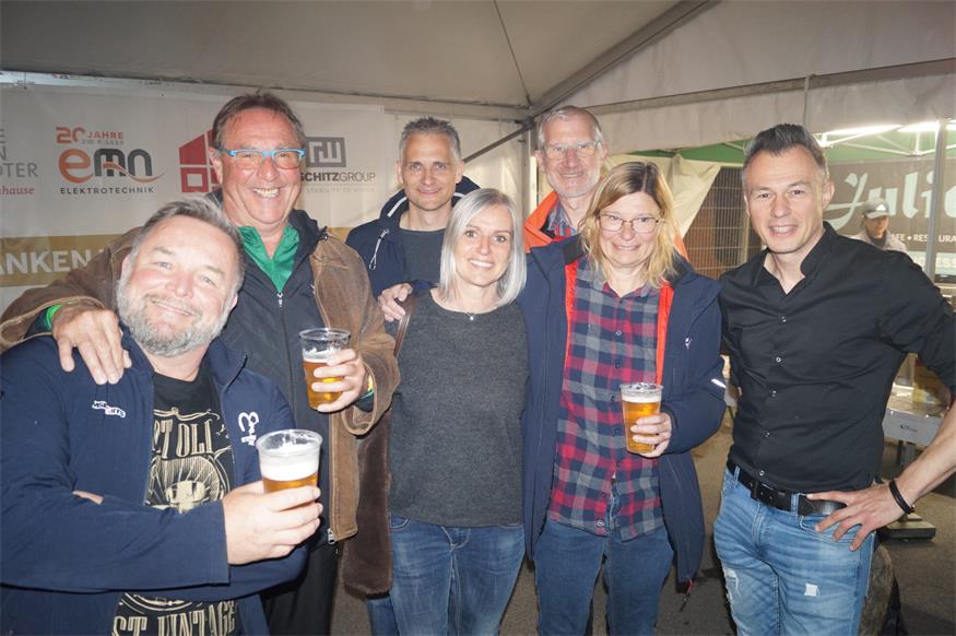 Kirtag in Mattersburg: Fußball, Freibier und beste Festzeltstimmung