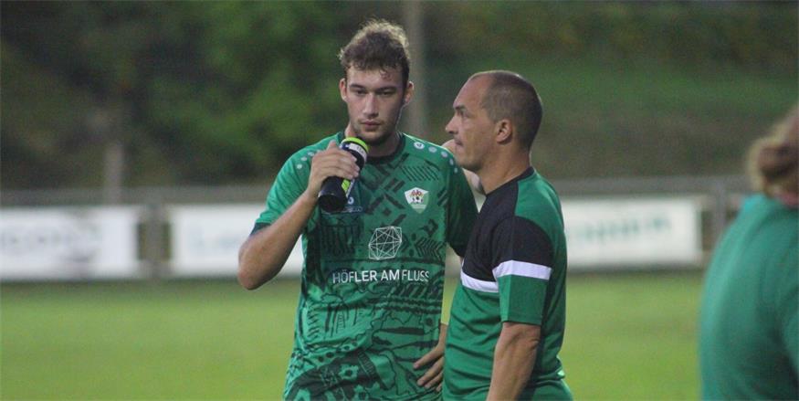 Erster Neuer. Jonas Haadl (l.) verlässt den SV Olbendorf und wechselt zum Güssinger Sportverein.