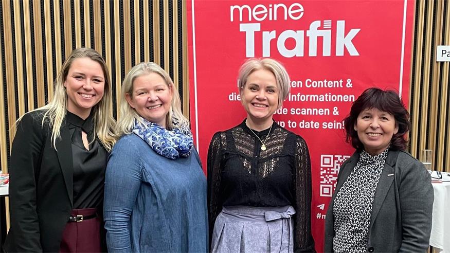 Eva-Maria Kalleitner (l.) und Sabine Recher (2. v. r.) (Österreichische Lotterien) mit Angelika Bauer (Obfrau der Tabaktrafikanten) und Martina Rauchbauer (r.) (Fachgruppengeschäftsführerin) .