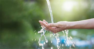 Ewigkeitschemikalien im Wasser: Forscher schlagen wegen steigender TFA-Werte Alarm.