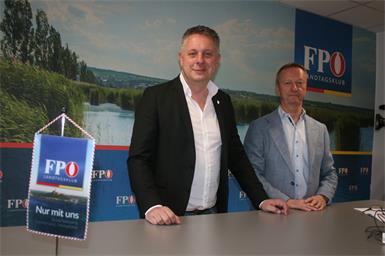 FPÖ-Landesparteiobmann Alexander Petschnig und Klubobmann Hans Tschürtz (v.l.).
