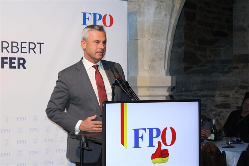FPÖ-Spitzenkandidat Norbert Hofer beim Abschluss-Event im Rittersaal der Burg Lockenhaus.