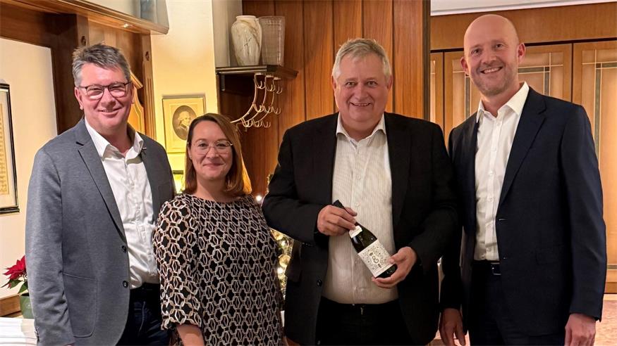 Fachgruppen-Obmann Roman Eder, Spartenobmann-Stellvertreter Silke Gruber, Spartenobmann Kommerzialrat Hans-Dieter Buchinger und Vizepräsident Martin Horvath (v. l.).