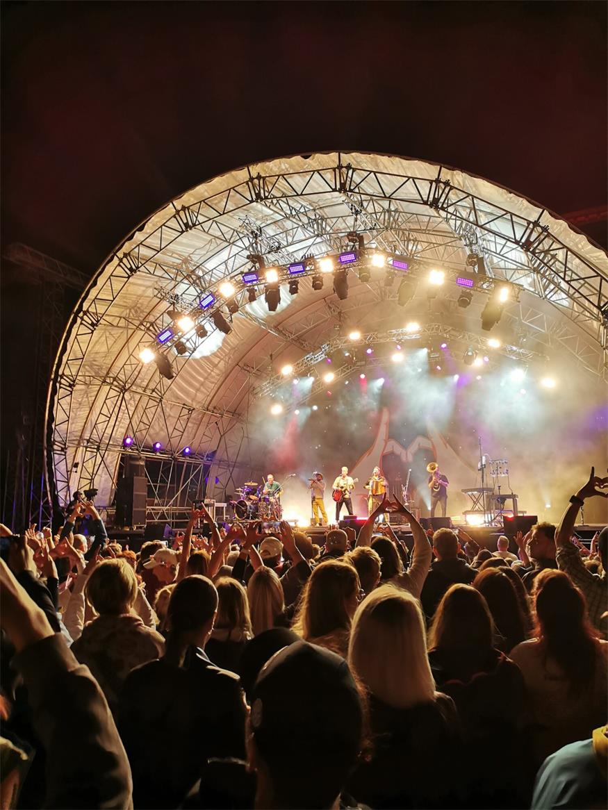FäaschtBänkler spielten „Lieblingslieder“ im Schlosspark Eisenstadt