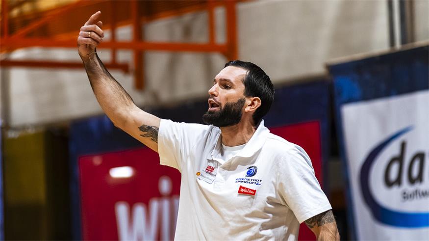 Felix Jambor hatte heuer wenig Grund zur Freude. Die BBC Nord Dragonz verabschieden sich nach sechs Jahren von ihrem Headcoach, der sie in die Superliga geführt hat