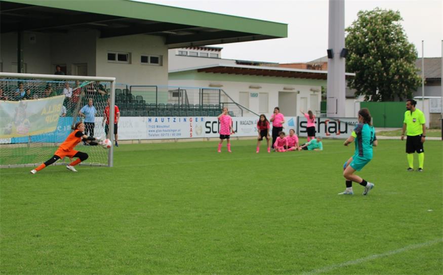 Oberloisdorfs Mädls in Parndorf erst im Halbfinale gestoppt