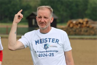 Frischgebackener Meistertrainer: Harry Bacher.