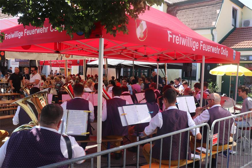 Feuerwehr Oslip lud zum traditionellen Frühschoppen
