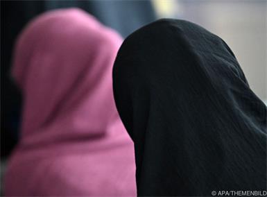 Für Mädchen unter 14 ist das Kopftuch in der Schule nun verboten