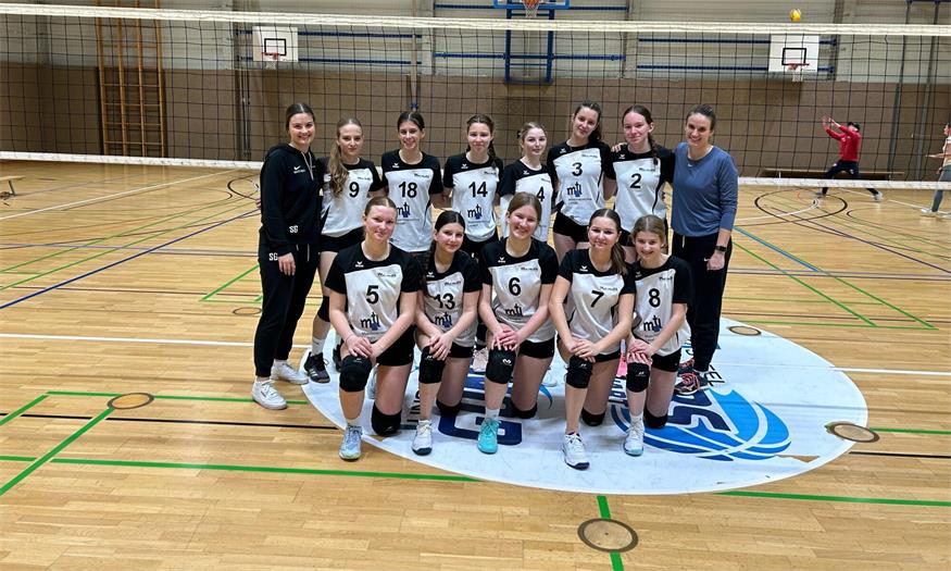 Gebietsliga Burgenland: Die junge Mannschaft der Wild Volleys spielte zu Hause gegen Neusiedl am See. Trotz guter Leistung mussten sich die Mädchen klar mit 0:3 geschlagen geben. 