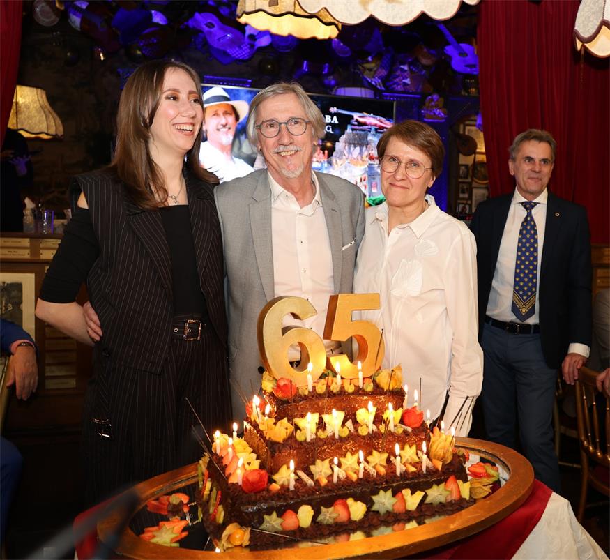 Bühnenbildner-Genie Manfred Waba feierte 65-er im „Marchfelderhof“