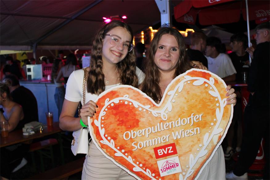 Sommer Wiesn: DJ „KXXMA“ und Co. ließen Party-Herzen höher schlagen