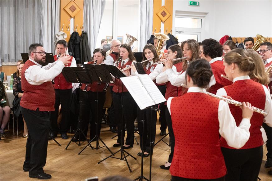 Gemeinsames Konzert des MV Mönchhof mit dem Bezirksorchester am 9. März um 15 Uhr im Gemeindezentrum Halbturn.