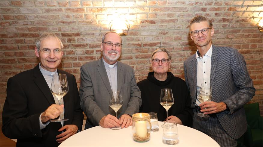Erster Wein des bischöflichen Weinguts auf den Namen „Severus“ getauft