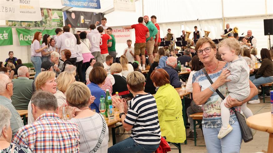 Feiern ohne Ende am Georgi-Kirtag