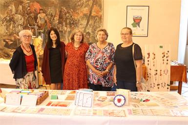 Gerda Aufner, Ella und Ilse Böhm, Renate Prandl und Hannelore Hafenscher gehören zu den Ausstellern des Künstlerkreises. 