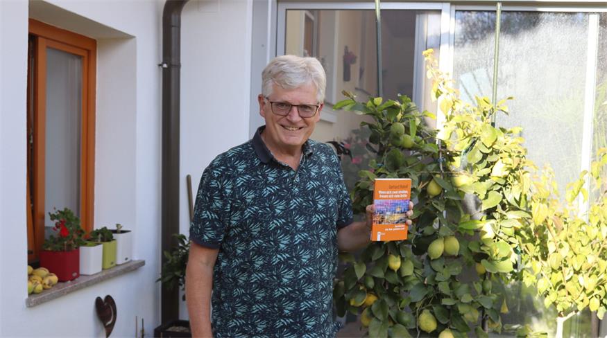 Gerhard Blaboll wird am 12. Dezember auf Einladung des Seniorenbundes in Kobersdorf aus seinem Buch „Wenn sich zwei streiten, freuen sich viele Dritte“ lesen. 