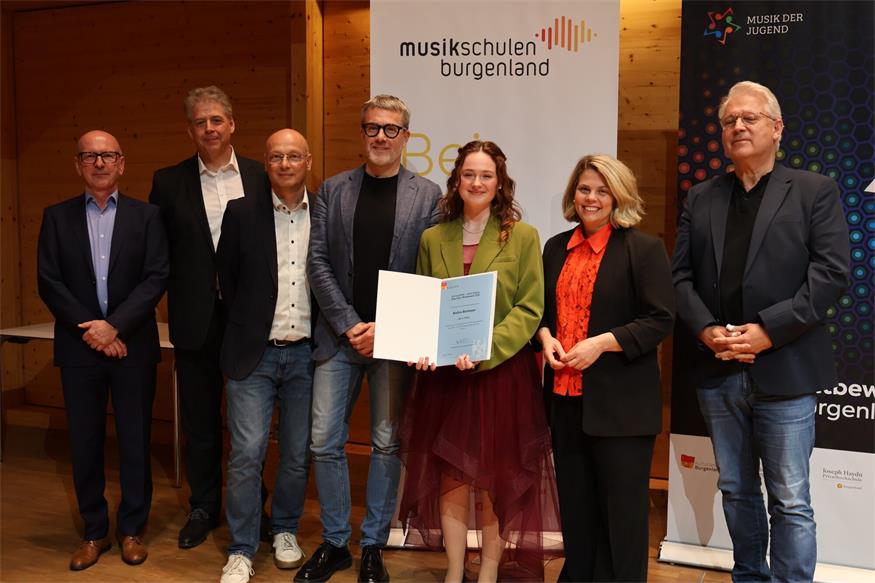4 Jenő-Takács-Stipendien an herausragende junge Musiker:innen vergeben