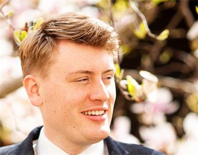 Gösta Friedrich Gehring ist vielen durch seine Vikariatszeit in Oberwart und seinen derzeitigen Dienst in Pinkafeld bekannt. Er lädt herzlich zum Ordinationsgottesdienst ein – auch die Mitglieder der umliegenden Pfarrgemeinden sind willkommen. Zudem werden Ehrengäste aus dem Burgenland und aus Deutschland erwartet.