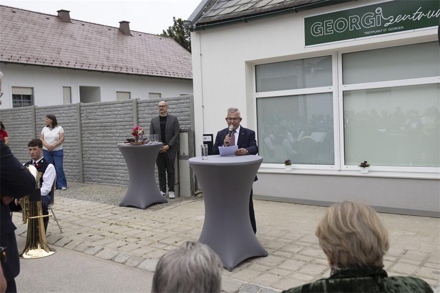 Georgizentrum eröffnet: Ehrung für Adelheid Hahnekamp