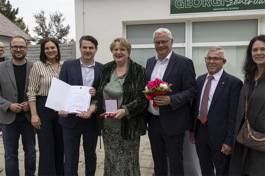 Georgizentrum eröffnet: Ehrung für Adelheid Hahnekamp