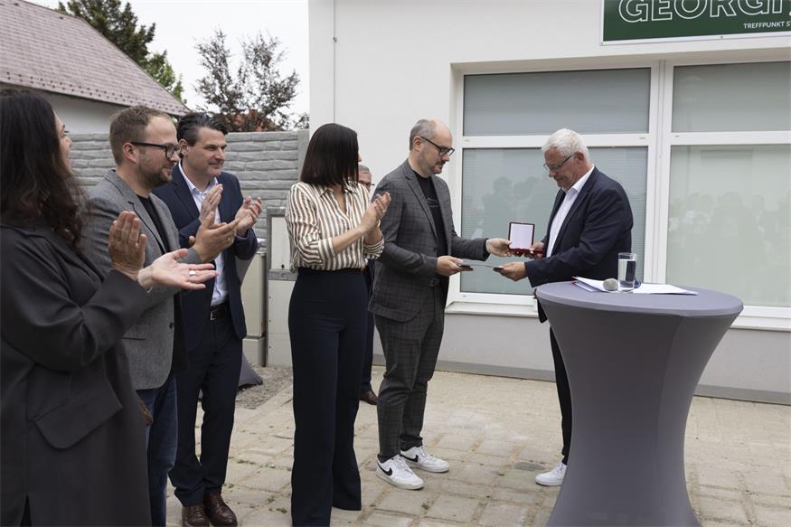 Georgizentrum eröffnet: Ehrung für Adelheid Hahnekamp