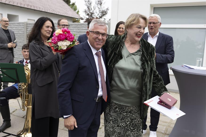 Georgizentrum eröffnet: Ehrung für Adelheid Hahnekamp