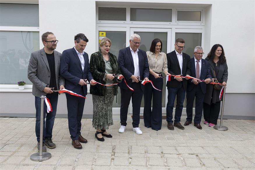 Georgizentrum eröffnet: Ehrung für Adelheid Hahnekamp