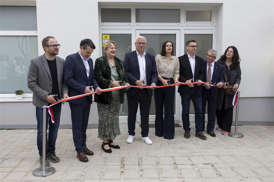 Georgizentrum eröffnet: Ehrung für Adelheid Hahnekamp