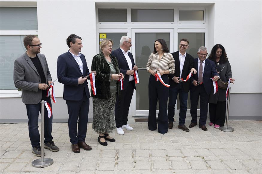 Georgizentrum eröffnet: Ehrung für Adelheid Hahnekamp