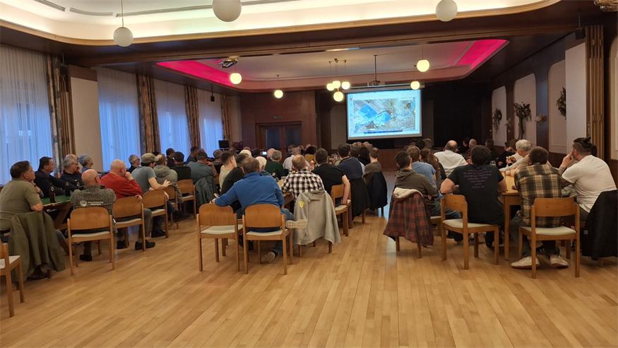 Großes Interesse zeigte sich beim Informationsabend zum Thema "Hochwasserschutz" im Deutsch Brodersdorfer Gasthaus Gratzer.