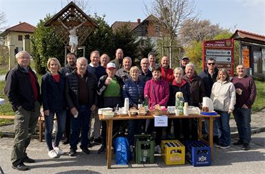 Gute Stimmung bei der Station Deutscheck vom Grätzltreff in Mühlgraben.